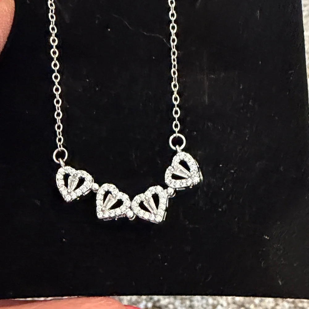 Elegant Silver Pendant Necklace - Picture 2 of 3